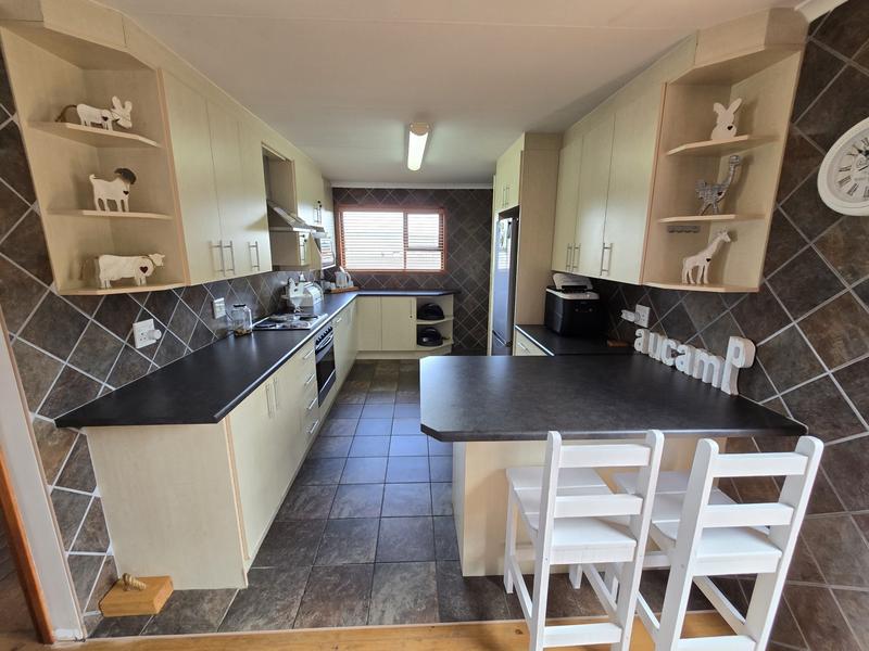 4 Bedroom Property for Sale in Reebok Western Cape